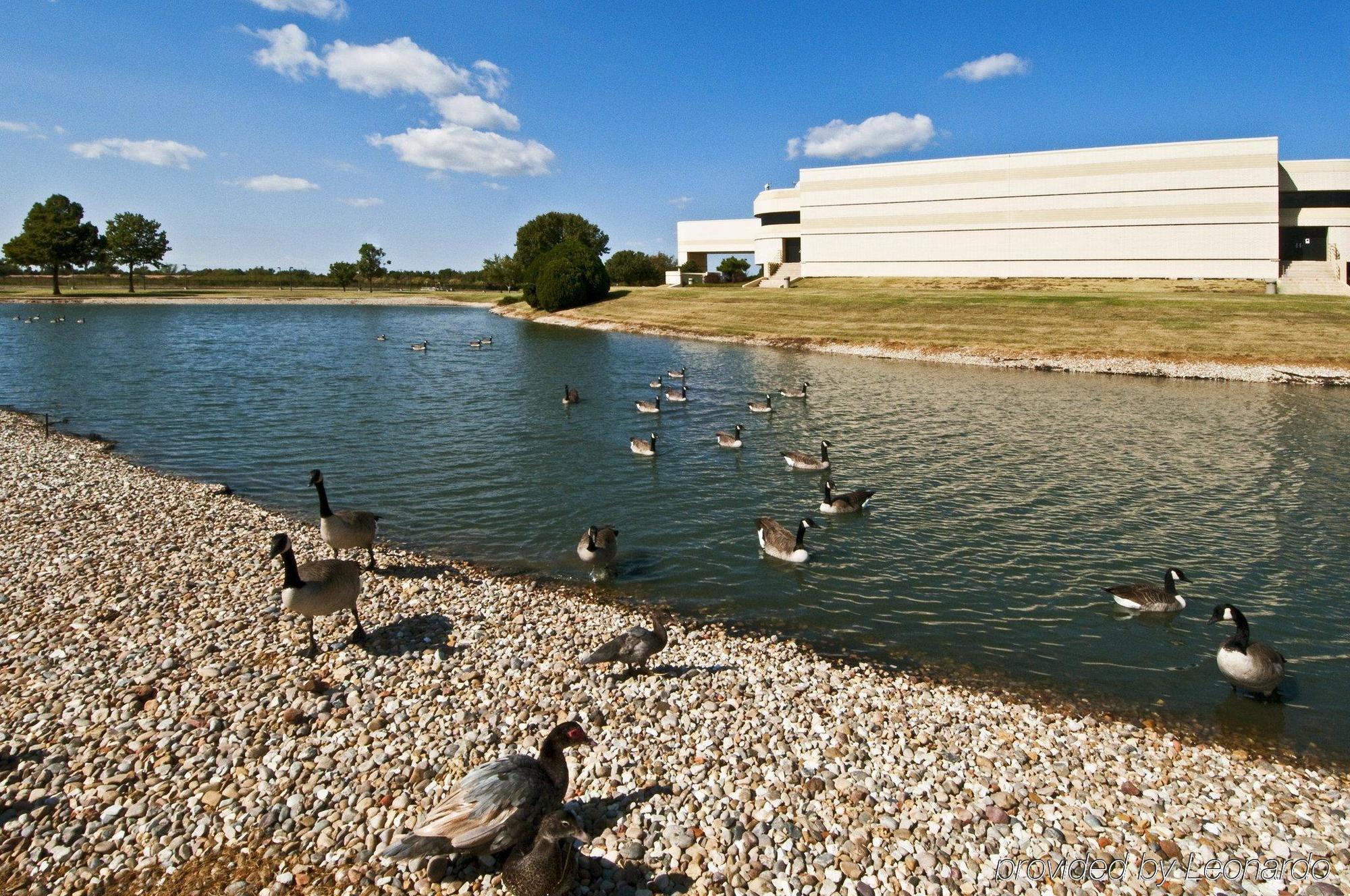 Nced Conference Center & Hotel Norman Udogodnienia zdjęcie